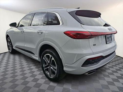 2025 Audi Q5 Premium
