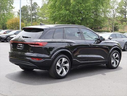 2025 Audi Q6 e-tron Premium Plus quattro