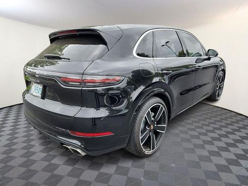 2020 Porsche Cayenne Turbo