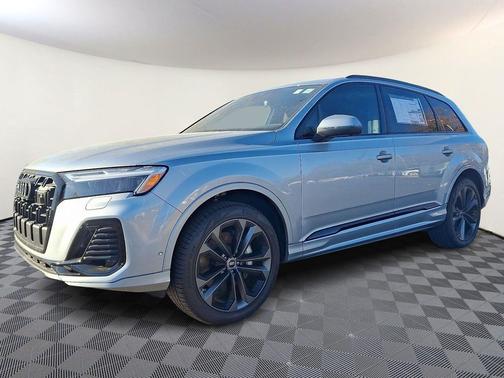 2025 Audi Q7 55 Premium Plus