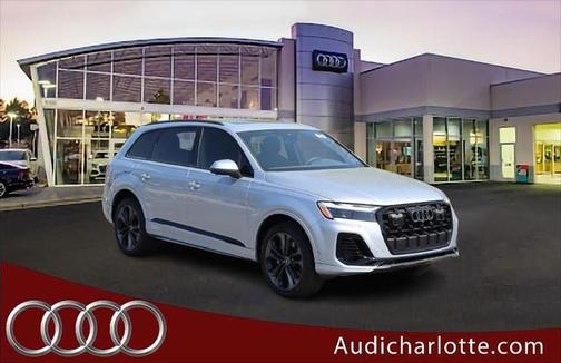 2025 Audi Q7 55 Premium Plus