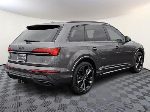 2026 Audi Q7 55 Premium Plus