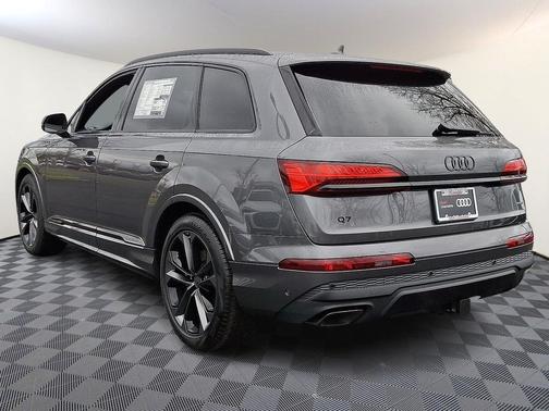 2026 Audi Q7 55 Premium Plus
