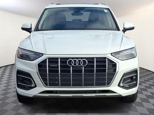 2024 Audi Q5 40 Premium Plus