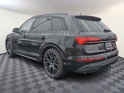 2025 Audi Q7 55 Prestige