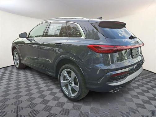 2025 Audi Q5 Premium Plus