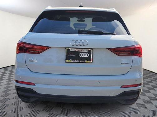 2023 Audi Q3 Premium 45 TFSI S line quattro Tiptronic