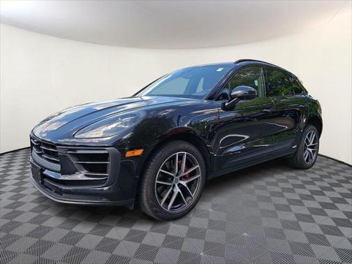 2022 Porsche Macan Base