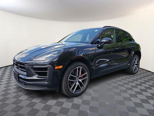 2022 Porsche Macan S