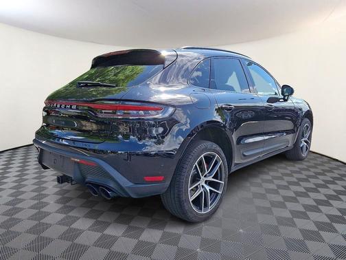 2022 Porsche Macan S