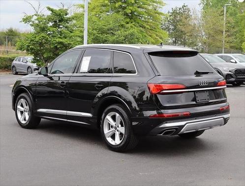 2025 Audi Q7 55 Premium