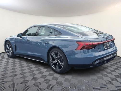 2023 Audi e-tron GT Premium Plus quattro