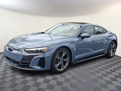 2023 Audi e-tron GT Premium Plus quattro