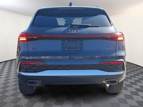 Tambora Gray Metallic 2025 Audi Q5 Premium Plus TFSI quattro S tronic