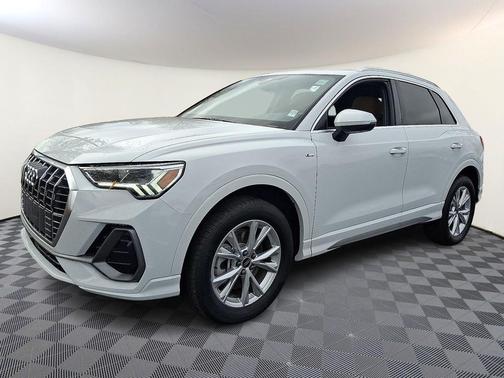 2025 Audi Q3 45 S line Premium Plus