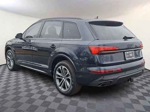 2026 Audi Q7 45 Premium Plus