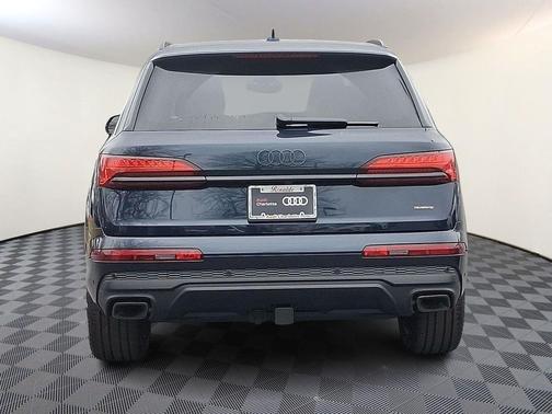 2026 Audi Q7 45 Premium Plus