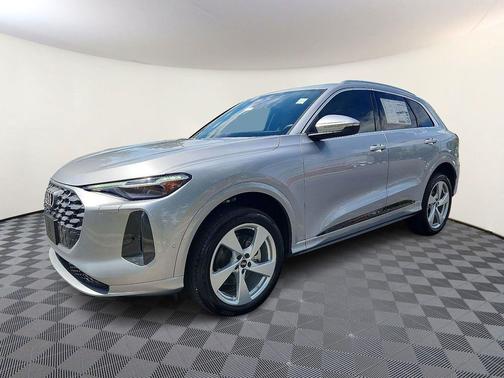 2025 Audi Q5 Premium Plus