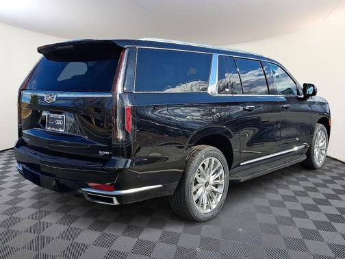 2024 Cadillac Escalade ESV Premium Luxury