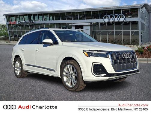 2025 Audi Q7 55 Premium Plus