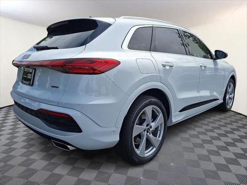 2025 Audi Q5 Prestige