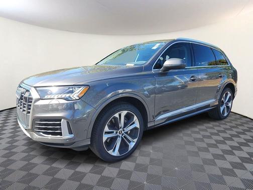2023 Audi Q7 55 Premium Plus