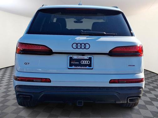 2025 Audi Q7 45 Premium Plus