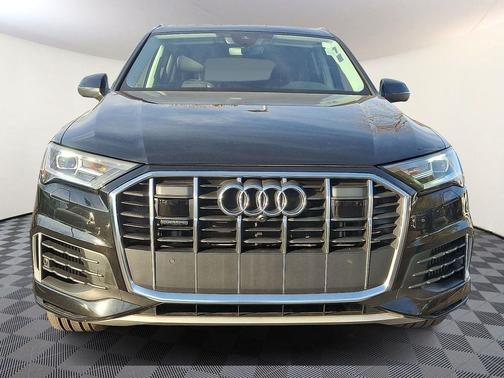 2022 Audi Q7 55 Premium Plus