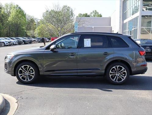 2025 Audi Q7 45 Premium Plus