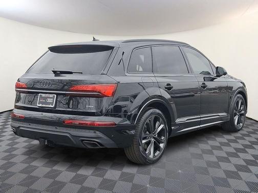2026 Audi Q7 55 Premium Plus