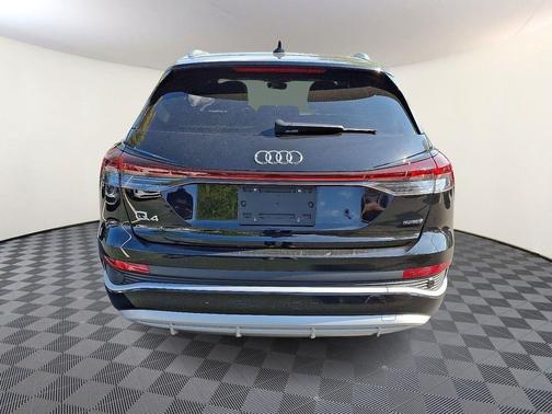 2023 Audi Q4 e-tron Prestige 50 quattro