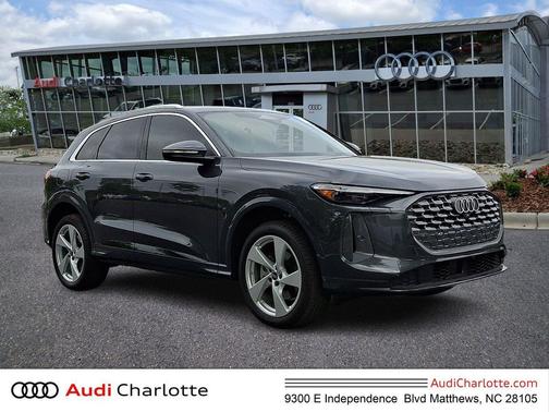 Tambora Gray Metallic 2025 Audi Q5 Premium Plus TFSI quattro S tronic