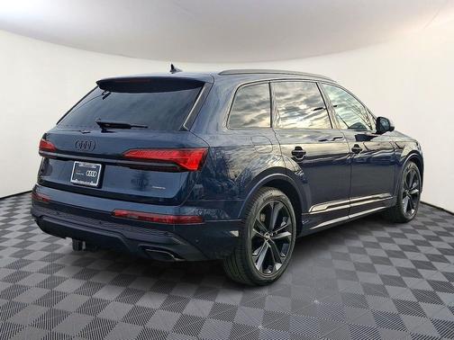 2026 Audi Q7 55 Premium Plus