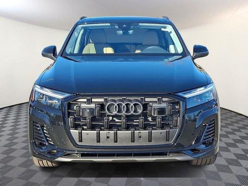 2026 Audi Q7 55 Premium Plus