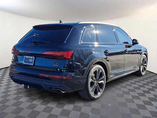 2026 Audi Q7 55 Premium Plus