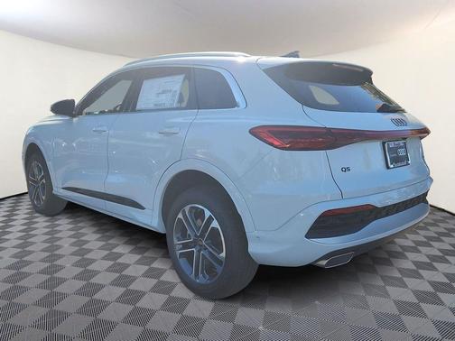 2025 Audi Q5 Premium