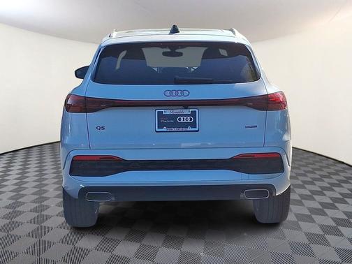 Glacier White Metallic 2026 Audi Q5 Premium Plus