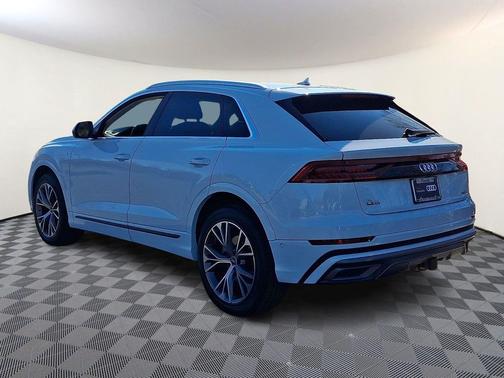 2023 Audi Q8 55 Premium Plus