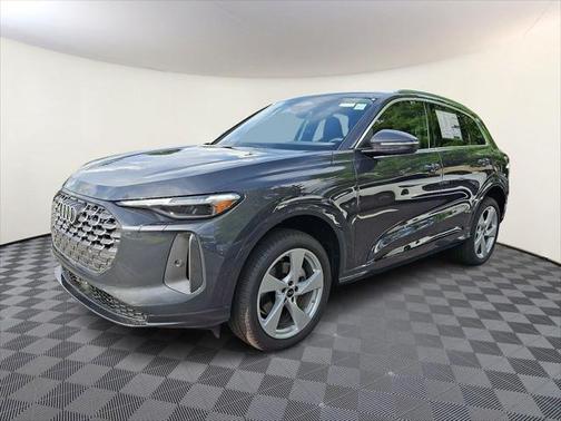 2025 Audi Q5 Premium Plus