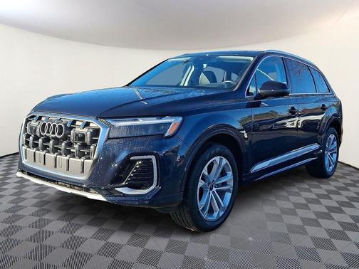 2025 Audi Q7 45 Premium Plus
