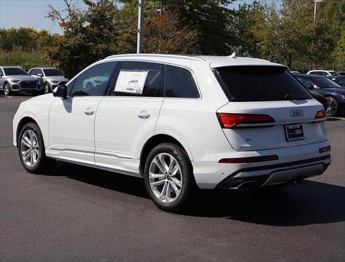 2025 Audi Q7 55 Premium Plus