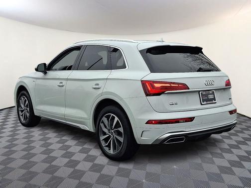 2023 Audi Q5 45 S line Premium Plus