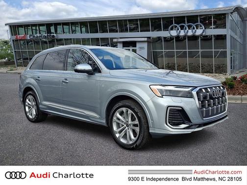 2025 Audi Q7 45 Premium Plus