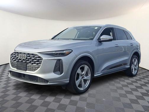 2025 Audi Q5 Premium Plus TFSI quattro S tronic