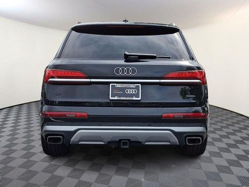 Mythos Black Metallic 2026 Audi Q7 55 Premium Plus