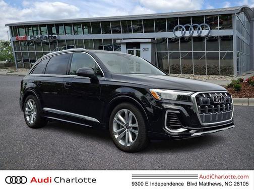 Mythos Black Metallic 2026 Audi Q7 55 Premium Plus