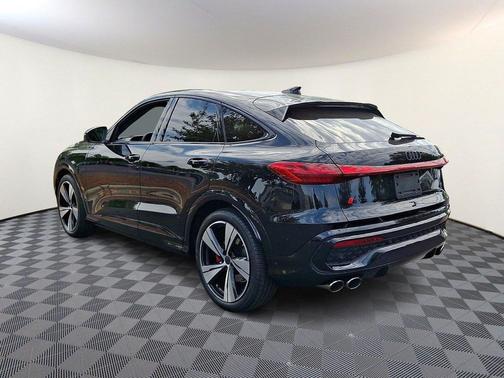 Mythos Black Metallic 2026 Audi SQ5 3.0T Prestige