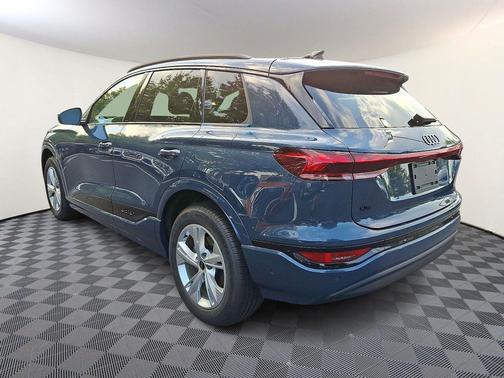 2025 Audi Q6 e-tron Premium