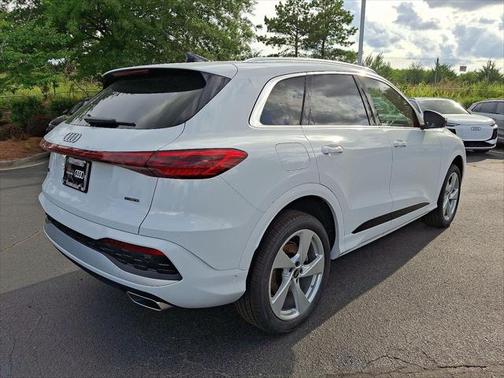 2025 Audi Q5 Premium Plus