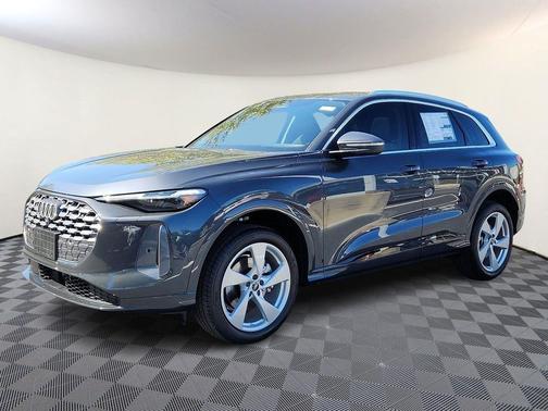 2025 Audi Q5 Premium Plus